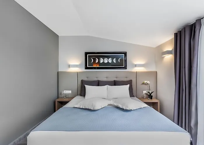 Nymphes Deluxe Hotel