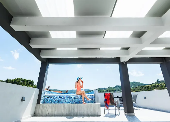 Nymphes Deluxe Hotel 3*