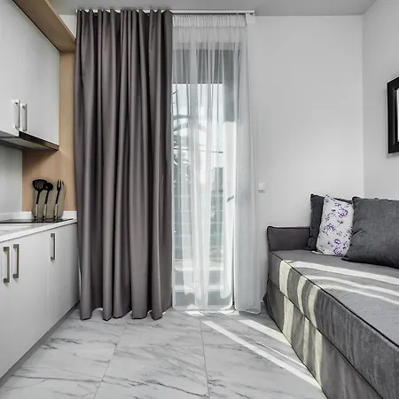 Nymphes Deluxe Hotel 3*