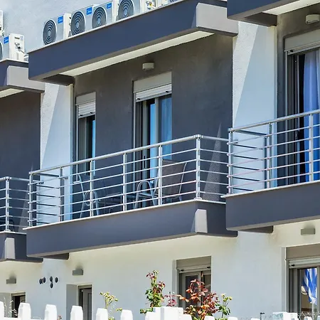 Nymphes Deluxe Pefkochori