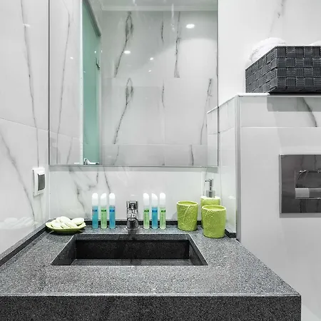 Nymphes Deluxe Hotel 3*