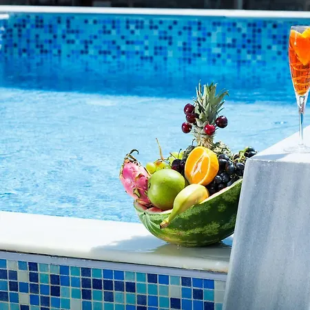 Nymphes Deluxe Hotel 3*