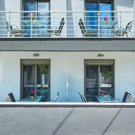 Hotel Nymphes Deluxe 3*