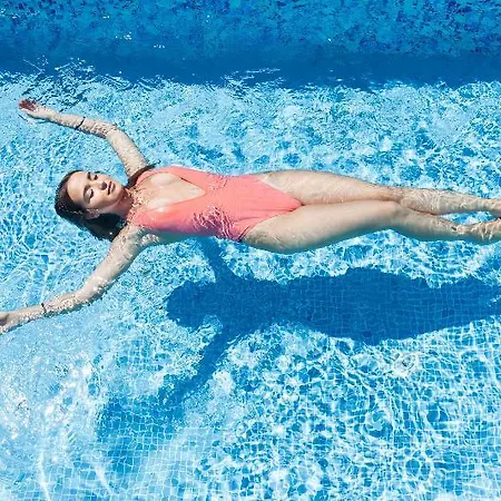 Nymphes Deluxe Hotel 3*